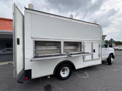 2017 Ford E-350 SD   - Photo 4 - Frederick, MD 21702