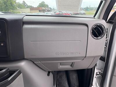 2017 Ford E-350 SD   - Photo 27 - Frederick, MD 21702