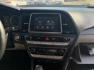 2019 Hyundai SONATA SEL   - Photo 26 - Frederick, MD 21702