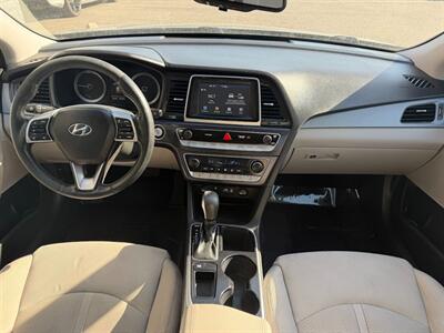 2019 Hyundai SONATA SEL   - Photo 16 - Frederick, MD 21702