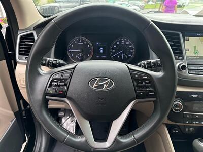 2017 Hyundai TUCSON SE Plus   - Photo 11 - Frederick, MD 21702