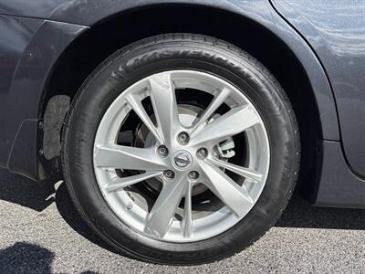 2015 Nissan Altima 2.5 SV - Photo 43 - Frederick, MD 21702