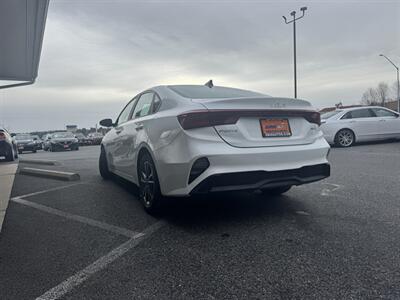 2022 Kia Forte LXS   - Photo 5 - Frederick, MD 21702