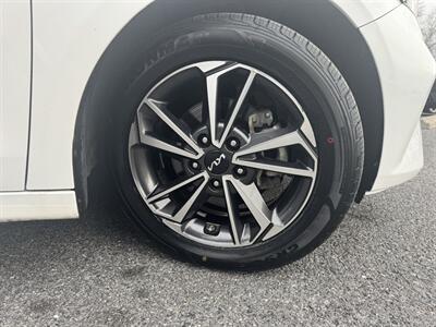 2022 Kia Forte LXS   - Photo 9 - Frederick, MD 21702