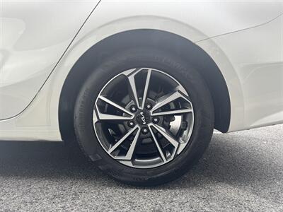 2022 Kia Forte LXS   - Photo 11 - Frederick, MD 21702