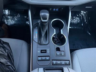 2022 Toyota Highlander LE   - Photo 17 - Frederick, MD 21702