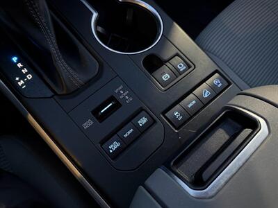 2022 Toyota Highlander LE   - Photo 45 - Frederick, MD 21702