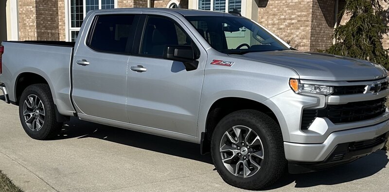 2022 CHEVROLET SILVERADO RST  