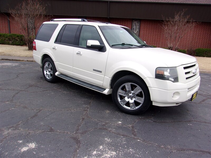 The 2007 Ford Expedition Limited photos