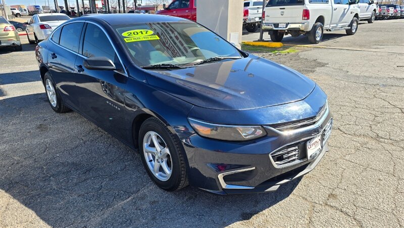 2017 Chevrolet Malibu LS   - Photo 1 - Tulsa, OK 74112
