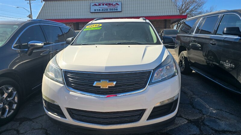 2014 Chevrolet Traverse LS  