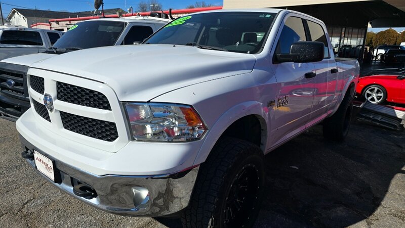 2015 RAM 1500 SLT  