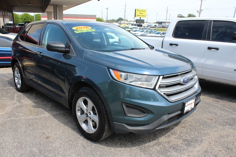 2016 Ford Edge SE  