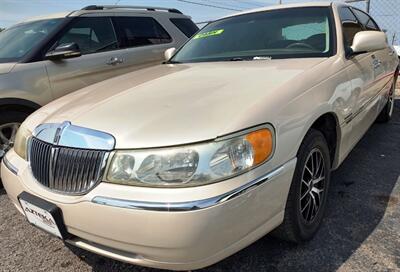 1999 Lincoln Town Car Cartier Sedan