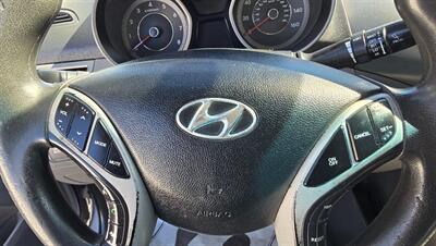 2012 Hyundai ELANTRA Limited   - Photo 16 - Tulsa, OK 74112