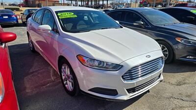 2016 Ford Fusion SE Sedan
