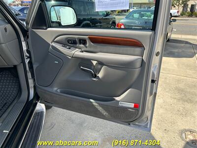 2004 Cadillac Escalade ESV   - Photo 10 - Lincoln, CA 95648