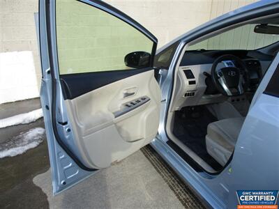 2012 Toyota Prius v Two   - Photo 13 - Dartmouth, MA 02748