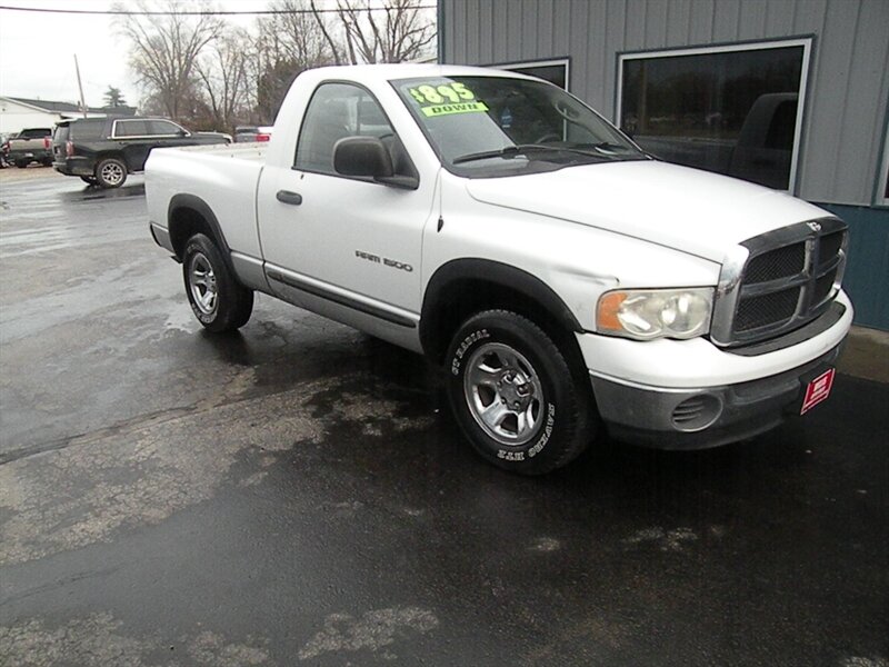 2005 Dodge Ram 1500 ST   - Photo 1 - Chandler, IN 47610