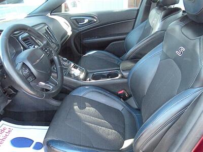 2015 Chrysler 200 S   - Photo 3 - Chandler, IN 47610