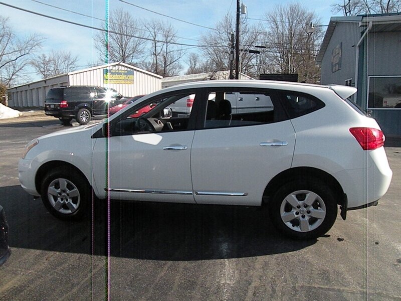 2013 Nissan Rogue S   - Photo 1 - Chandler, IN 47610