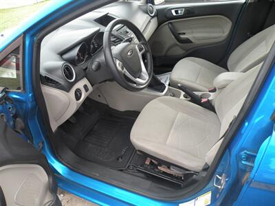 2015 Ford Fiesta SE   - Photo 3 - Chandler, IN 47610