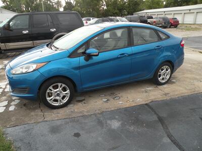 2015 Ford Fiesta SE   - Photo 1 - Chandler, IN 47610