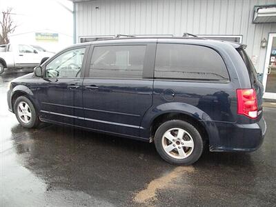 2012 Dodge Grand Caravan SXT   - Photo 2 - Chandler, IN 47610