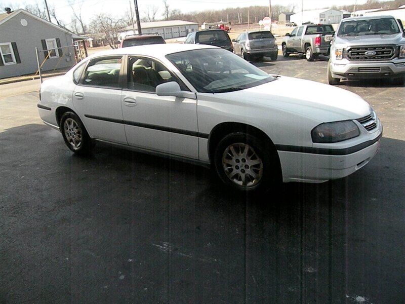 2005 Chevrolet Impala   - Photo 1 - Chandler, IN 47610