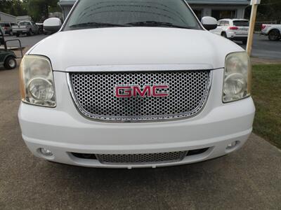 2011 GMC Yukon Denali   - Photo 1 - Chandler, IN 47610