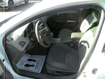 2010 Chevrolet Malibu LS Fleet   - Photo 3 - Chandler, IN 47610