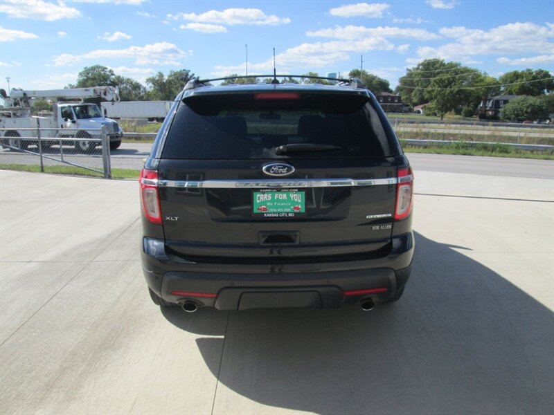 2013 Ford Explorer XLT   - Photo 6 - Pleasant Valley, MO 64068