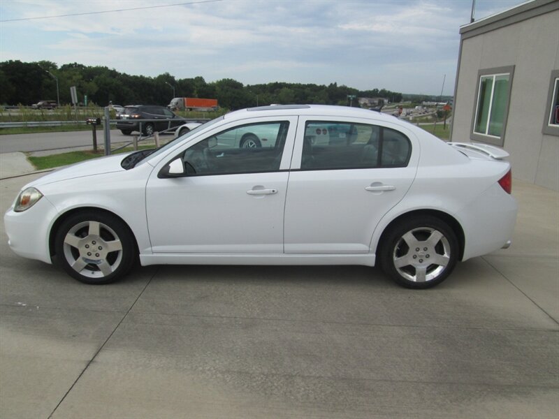 2010 Chevrolet Cobalt LT   - Photo 8 - Pleasant Valley, MO 64068