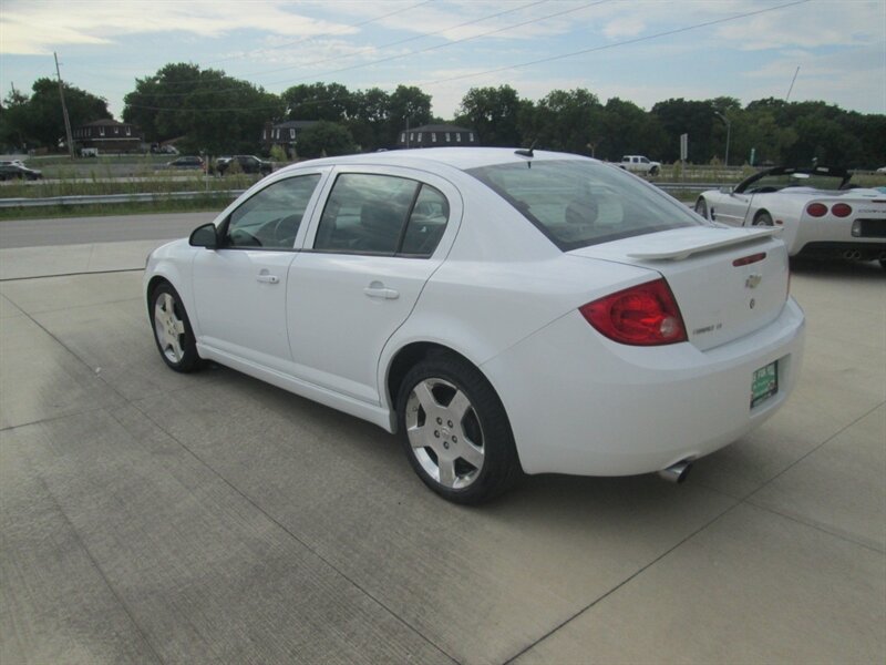 2010 Chevrolet Cobalt LT   - Photo 7 - Pleasant Valley, MO 64068