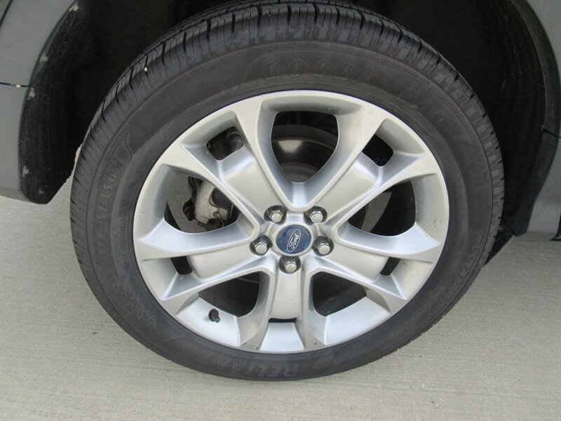 2013 Ford Escape SEL   - Photo 33 - Pleasant Valley, MO 64068