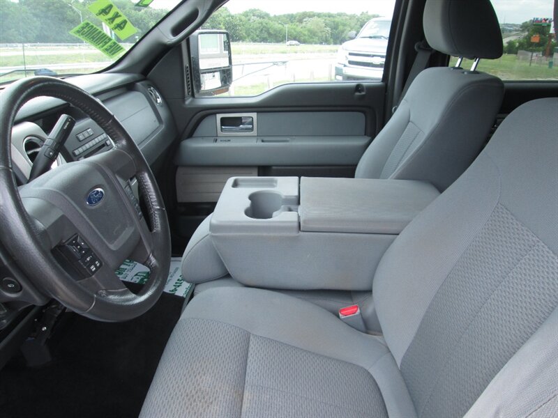 2011 Ford F-150 XLT   - Photo 10 - Pleasant Valley, MO 64068