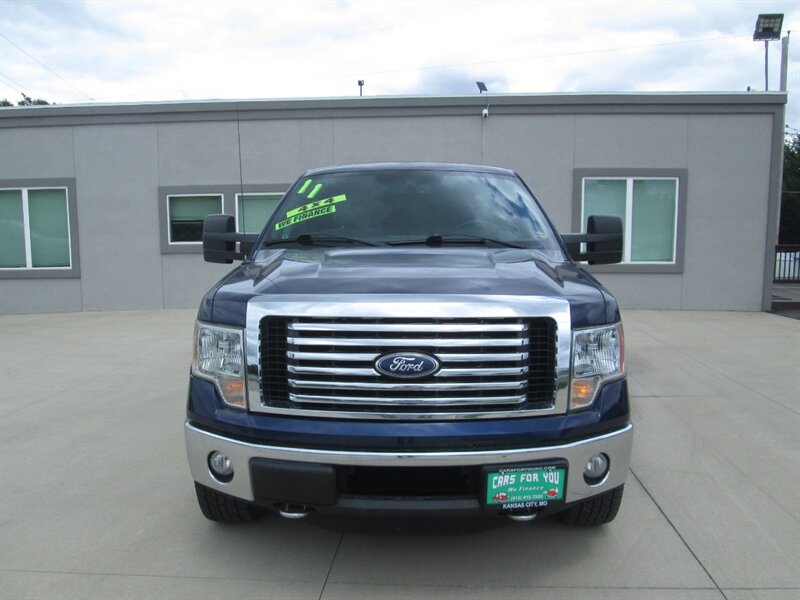 2011 Ford F-150 XLT   - Photo 2 - Pleasant Valley, MO 64068