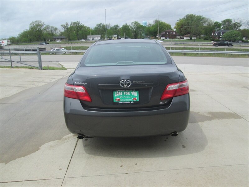 2009 Toyota Camry LE V6   - Photo 6 - Pleasant Valley, MO 64068