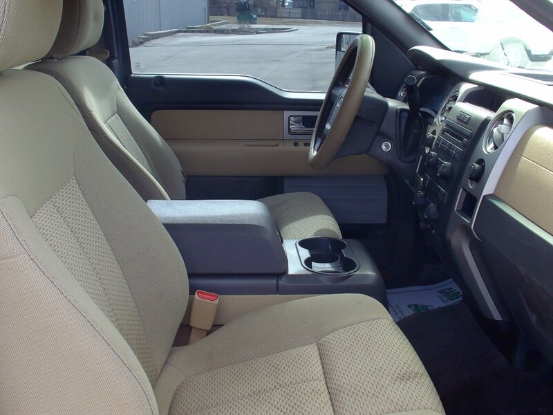 2011 Ford F-150 XL   - Photo 15 - Pleasant Valley, MO 64068