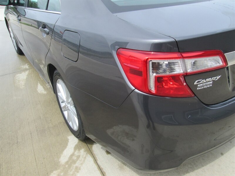 2012 Toyota Camry   - Photo 23 - Pleasant Valley, MO 64068