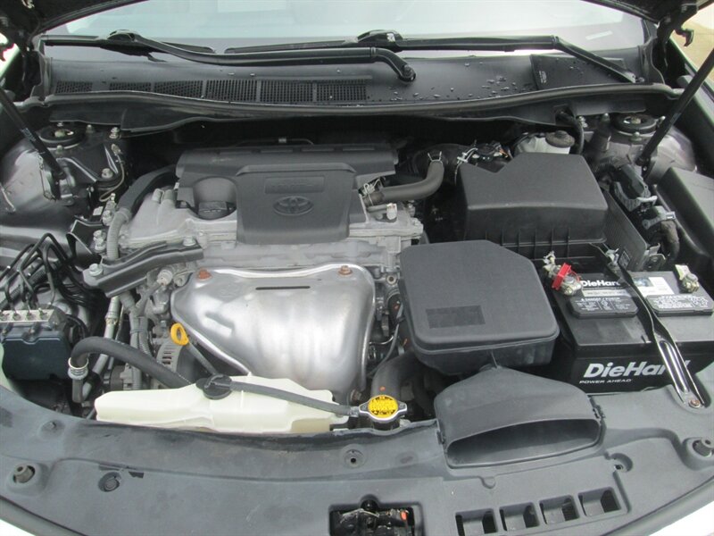2012 Toyota Camry   - Photo 37 - Pleasant Valley, MO 64068