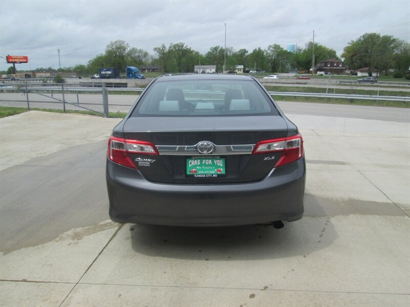 2012 Toyota Camry   - Photo 6 - Pleasant Valley, MO 64068