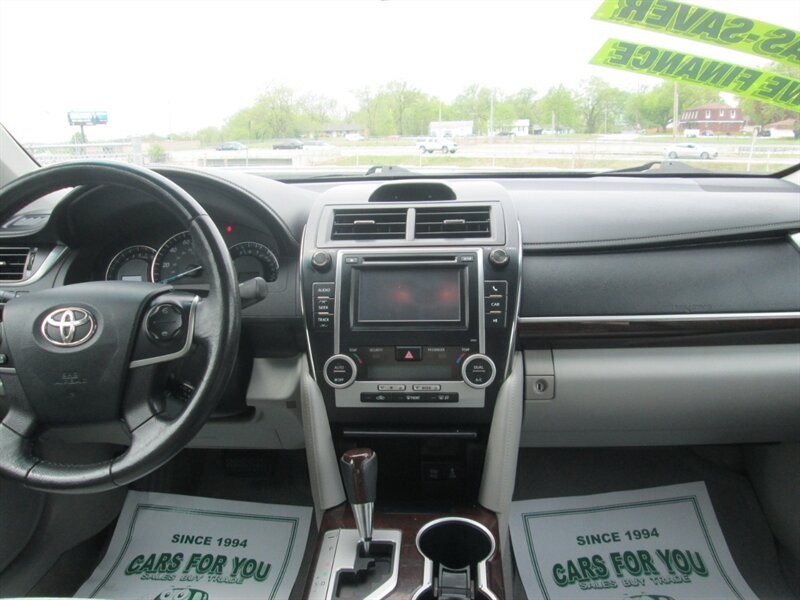 2012 Toyota Camry   - Photo 19 - Pleasant Valley, MO 64068