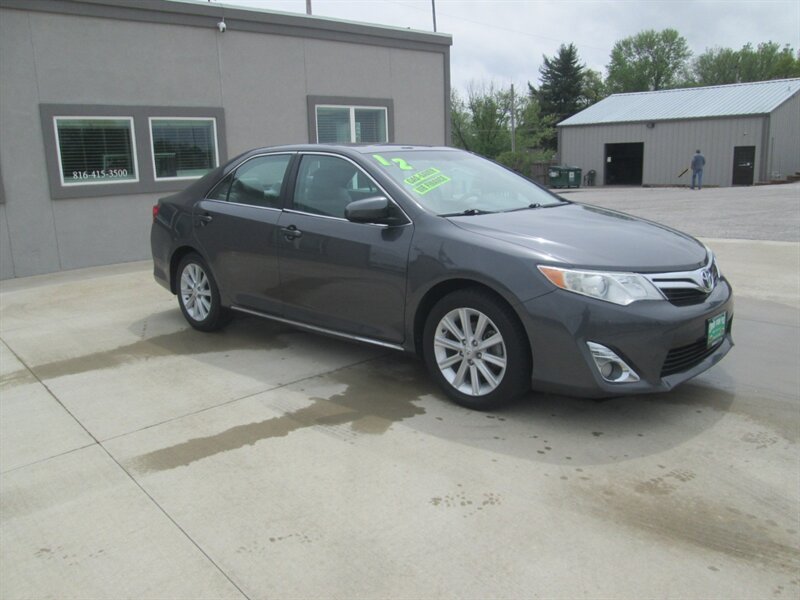 2012 Toyota Camry   - Photo 3 - Pleasant Valley, MO 64068