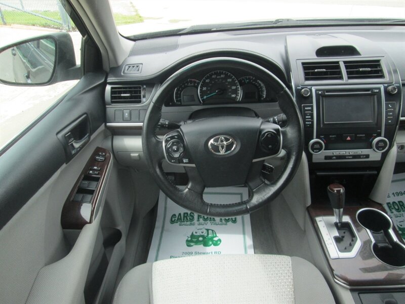 2012 Toyota Camry   - Photo 20 - Pleasant Valley, MO 64068