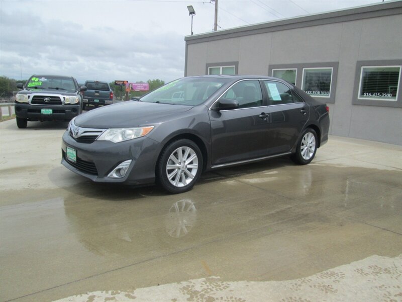 2012 Toyota Camry   - Photo 1 - Pleasant Valley, MO 64068