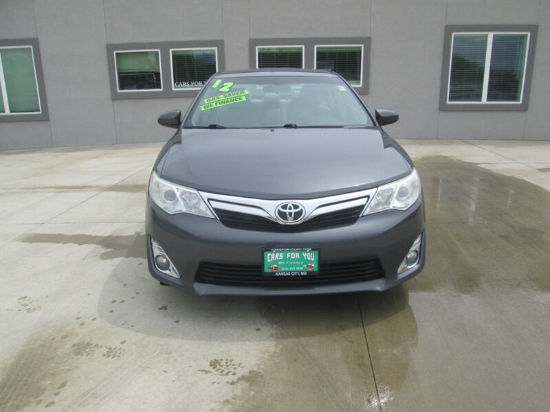 2012 Toyota Camry   - Photo 2 - Pleasant Valley, MO 64068