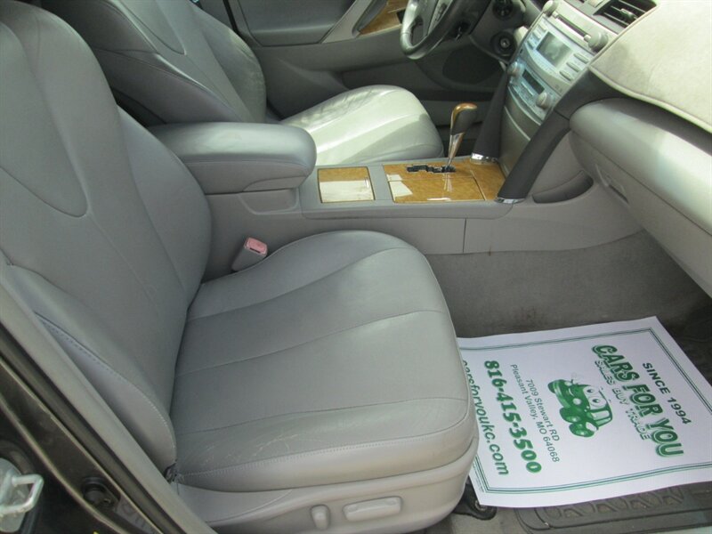 2007 Toyota Camry   - Photo 15 - Pleasant Valley, MO 64068