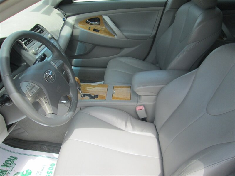 2007 Toyota Camry   - Photo 10 - Pleasant Valley, MO 64068
