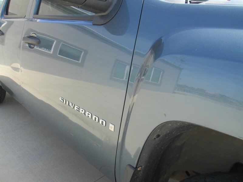 2007 Chevrolet Silverado 1500 Work Truck photo